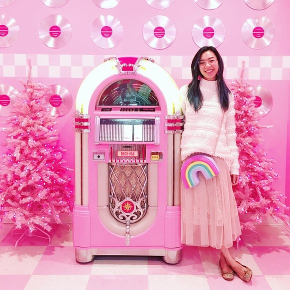 Thank you for shopping my closet! 😊 - Picture 5 of 8